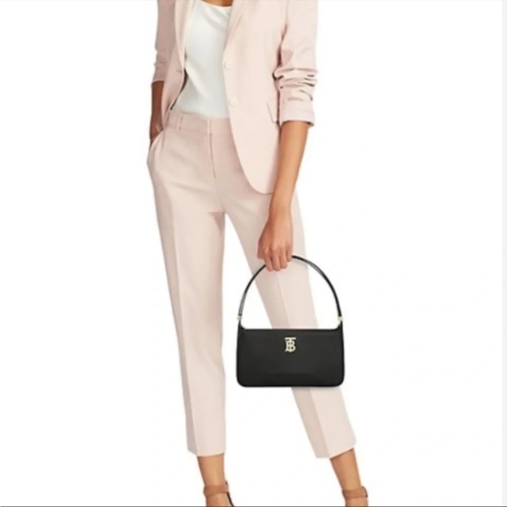 🔴SOLD🔴 BURBERRY Show it Off Bundle - Picture 3 of 16